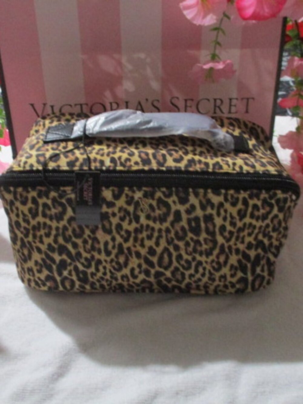 3-Piece Expandable Leopard Travel Makeup Bag NWT